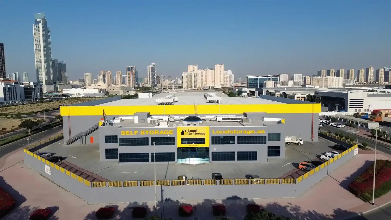 How Storage Units Keep Jobs On Track For Contractors