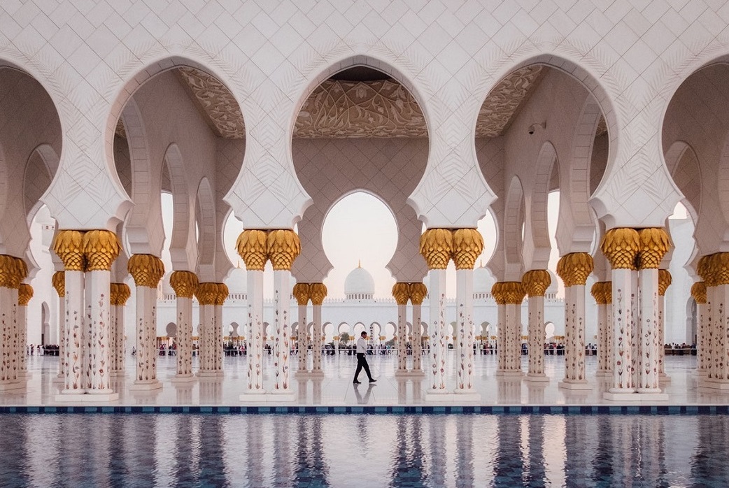 How Dubai Courts Notary Public Prevents Fraudulent Activities