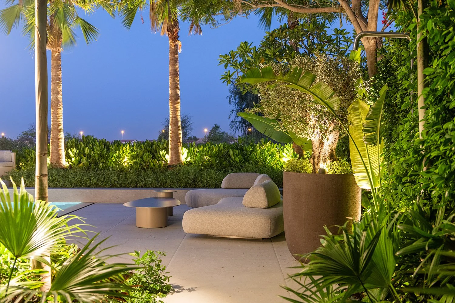 Smart And Sophisticated Outdoor Lighting For Modern Estates