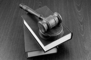 How Commercial Law Firms Navigate Intricate Contract Negotiations